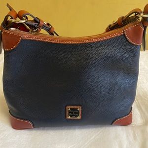 Gorgeous purse/hand bag Dooney&Bourke